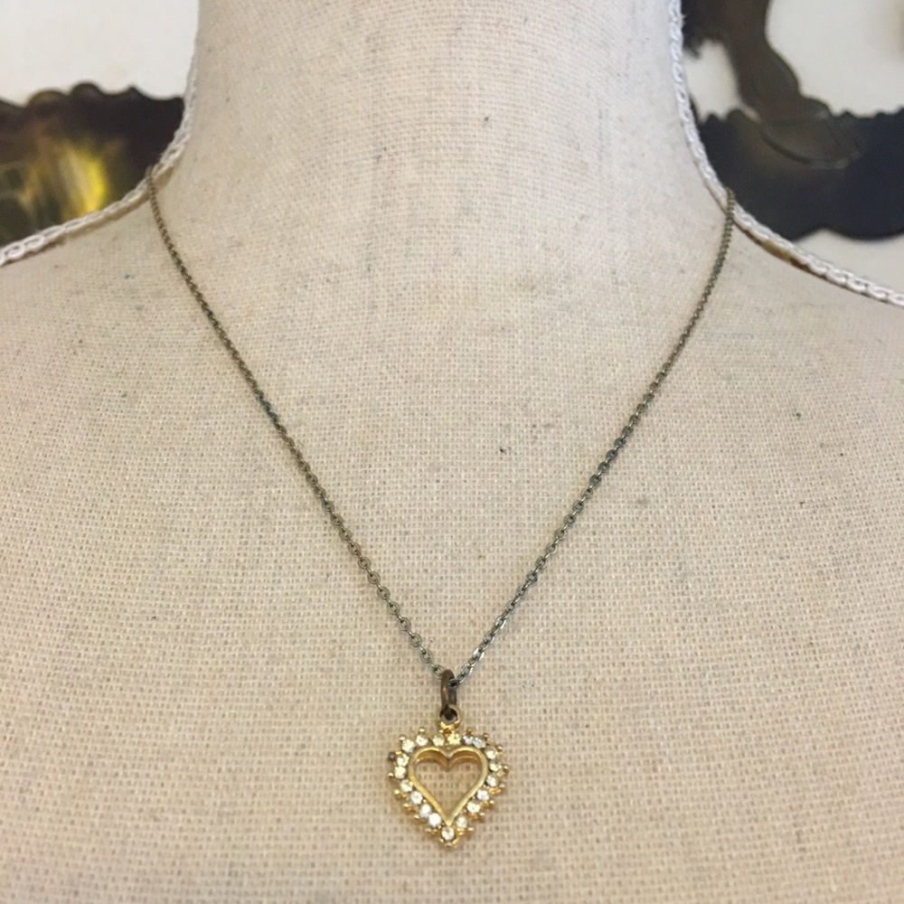 Vintage 70s gold tone rhinestone heart necklace